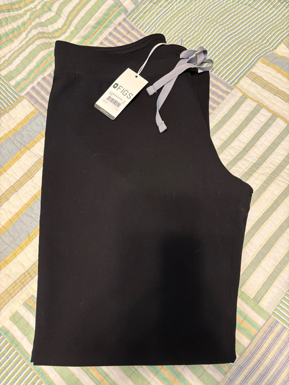 FIGS Black Scrub Pants with Light Gray Drawstring